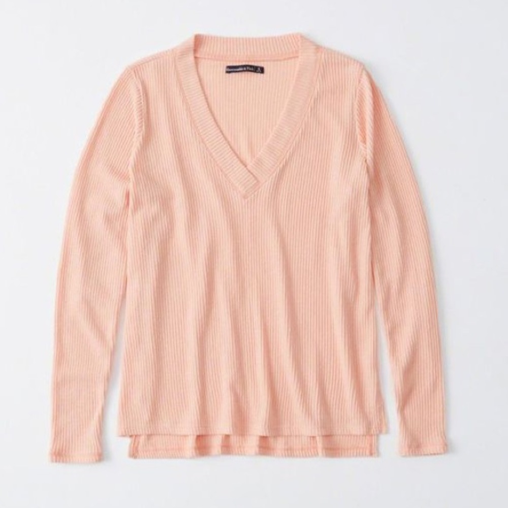 NWT Abercrombie Cozy V-Neck